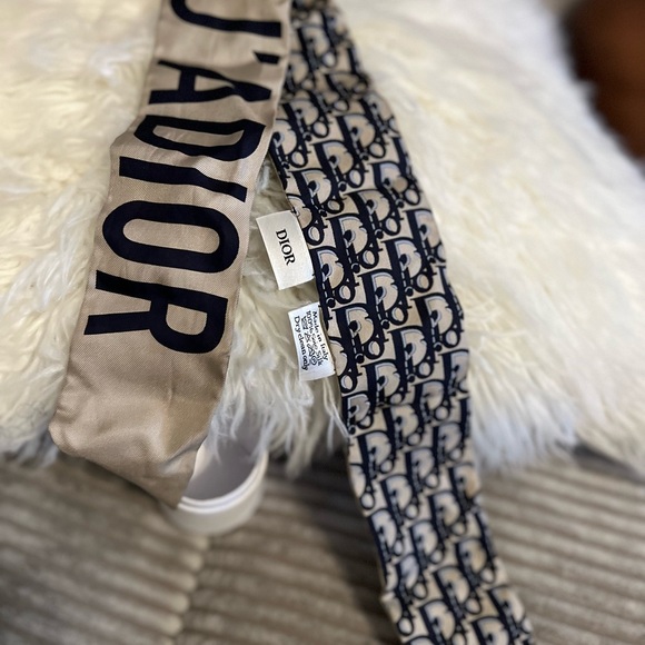 Christian Dior Mitzah Scarf Trotter Pattern Navy Reversible 105 x 6cm Silk - Picture 5 of 6